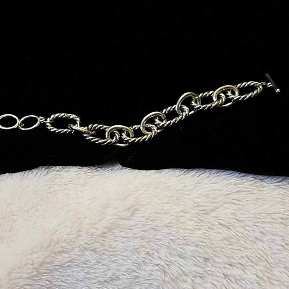 Chain link toggle bracelet
